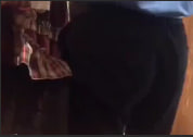 清纯女友半推半就被精瘦男友推倒,按在床上狠狠抽插娇喘不断