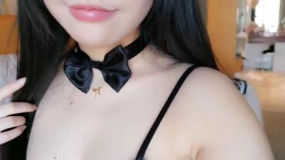 萝莉在家自慰到淫水泛滥,蜜汁狂流不停!